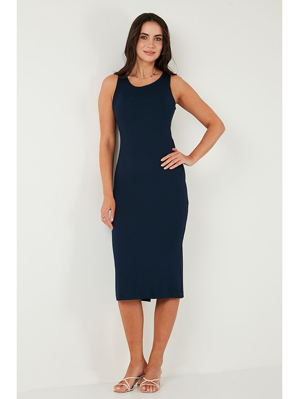 Lacivert Fitilli Slim Fit Bisiklet Yaka Yırtmaçlı Midi Boy Kadın Elbise 5866101-4