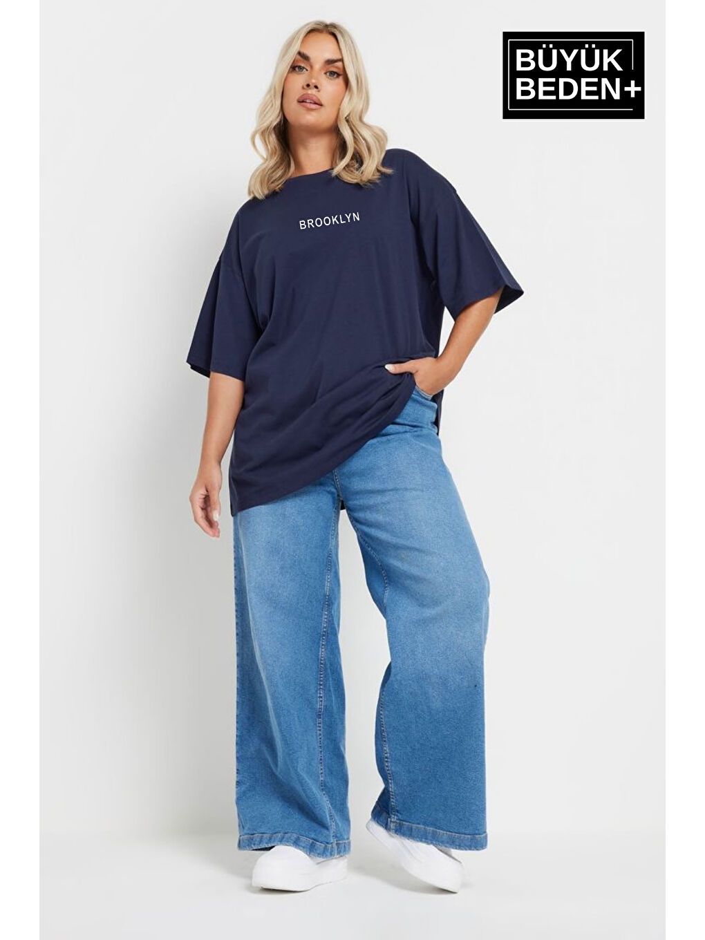 Lacivert Kadın Büyük Beden Orta Brooklyn Baskılı Bisiklet Yaka Tshırt SPR25BTSK11