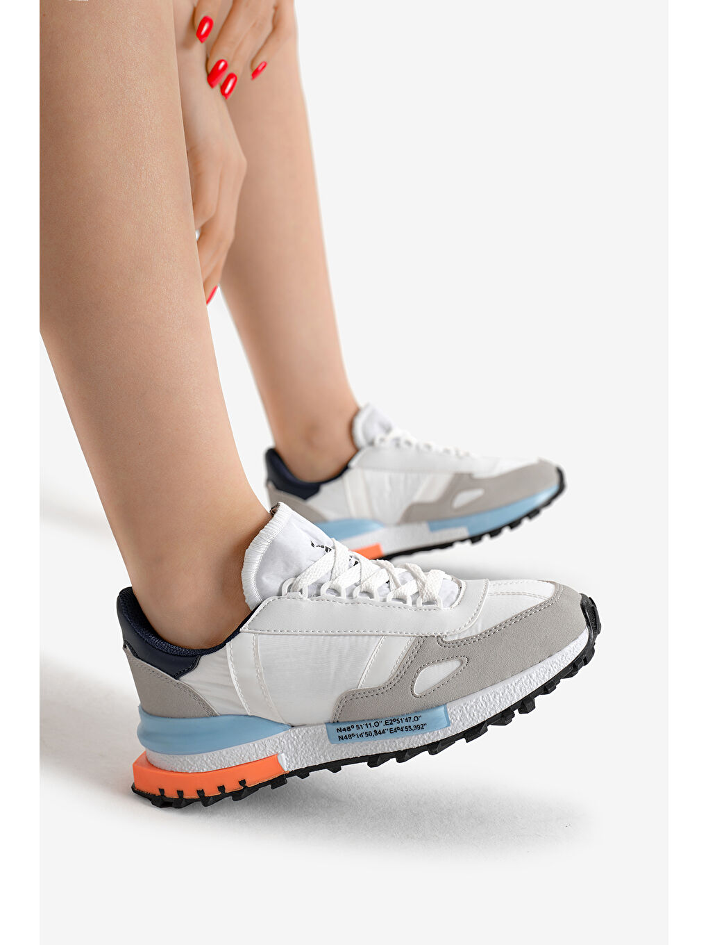 Unisex Beyaz Mavi Kalın Termo Taban Yazı Detaylı Retro Stil Günlük Spor Ayakkabı-1