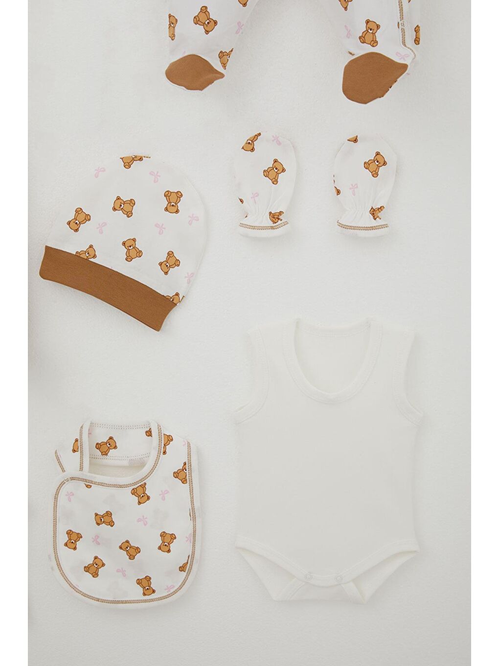 Kız Bebek Hastane Çıkışı 8 Li Sevimli Bebek Ayıcık Desenli Fiyonklu Ekru (0-3 Ay)-5