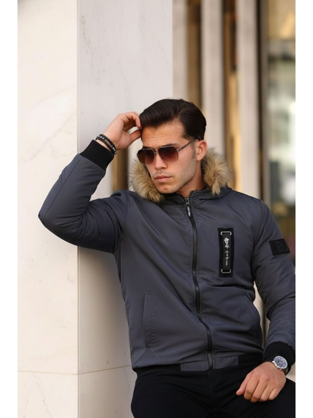 Gri Erkek Kapüşonlu Içi Kürklü Suya Dayanıklı Cepli Füme Mont-1