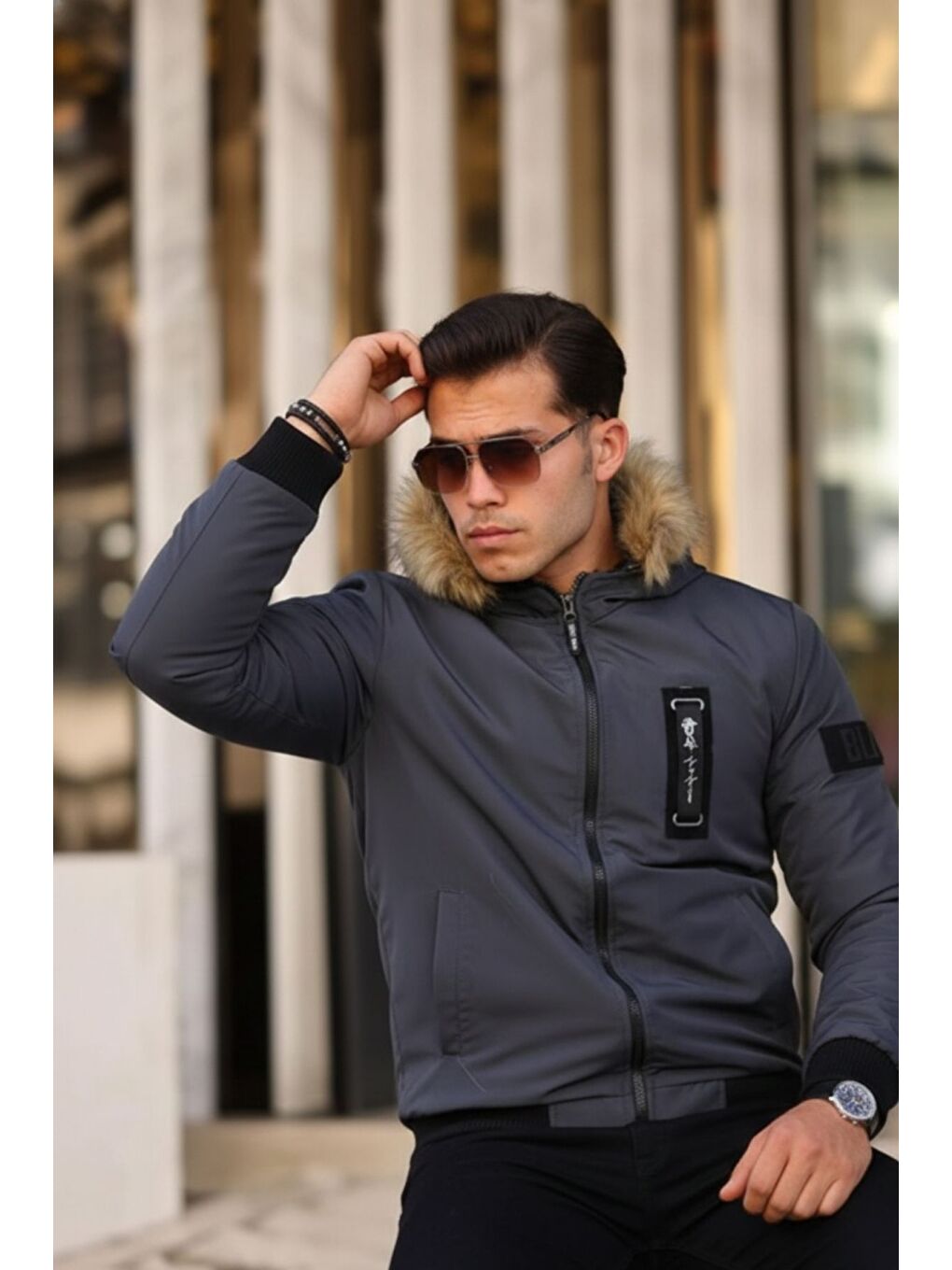 Gri Erkek Kapüşonlu Içi Kürklü Suya Dayanıklı Cepli Füme Mont-4