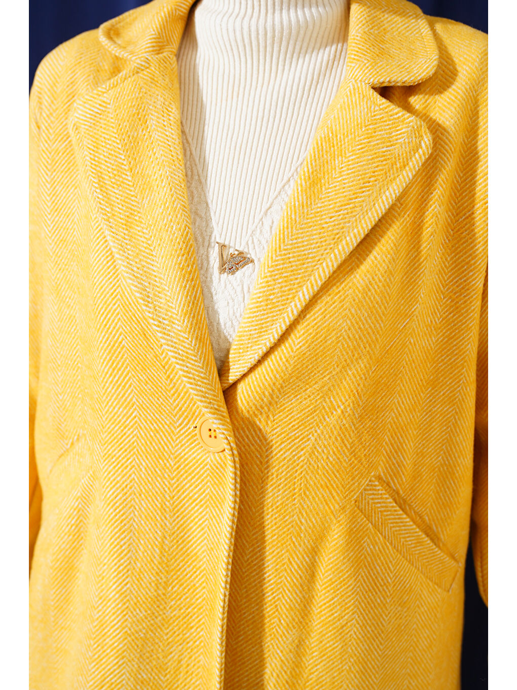 9145 Kadın Kolları Tüylü Balık Sırtı Kaşe Kaban - Sarı-3