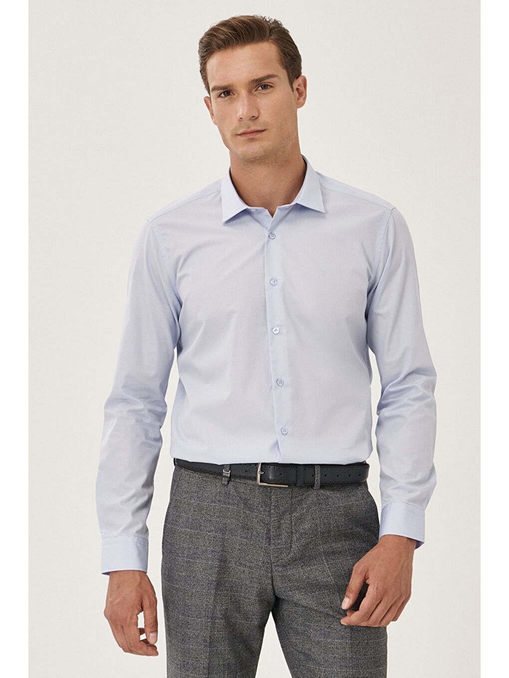 Erkek Açık Mavi Kolay Ütülenebilir Non-Iron Pamuklu Slim Fit Dar Kesim Klasik Yaka Gömlek-3