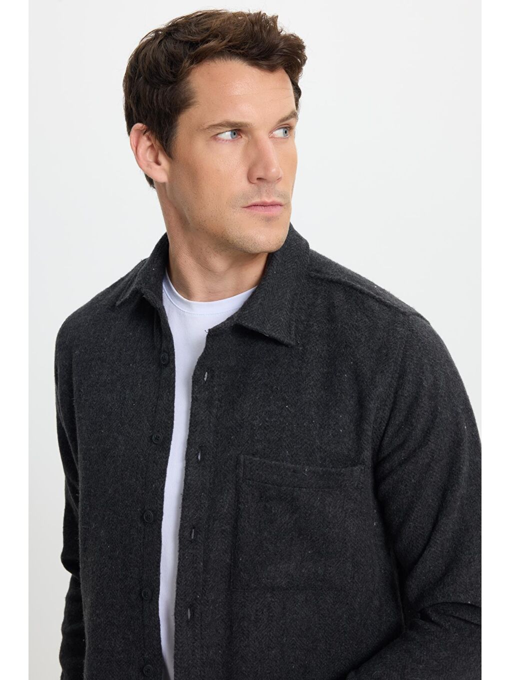 Erkek Slim Fit Dar Kesim  Armürlü Oduncu Cepli Spor Yaka Siyah Gömlek-1