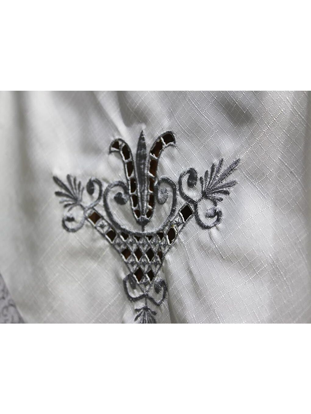 Karışık Lale Nakışlı Fiskos Krem Gri 100x100 Cm-2