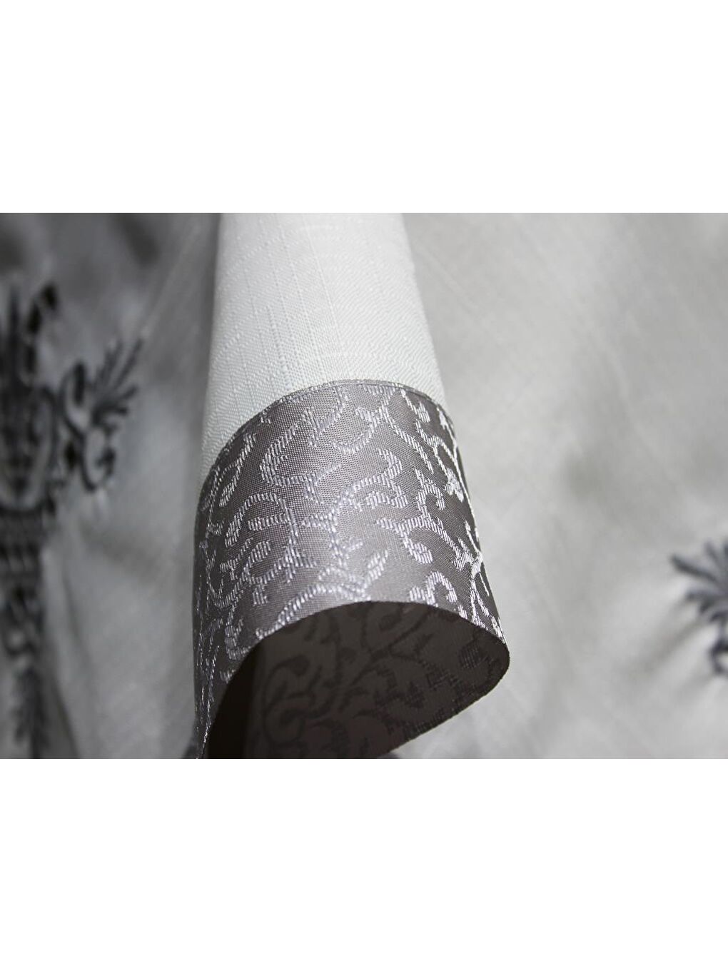 Karışık Lale Nakışlı Fiskos Krem Gri 100x100 Cm-3