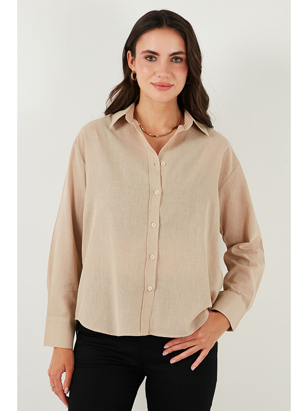 Sarı Keten Ve Pamuk Karışımlı Regular Fit Önü Kısa Arkası Uzun Kadın Gömlek 6772853-4