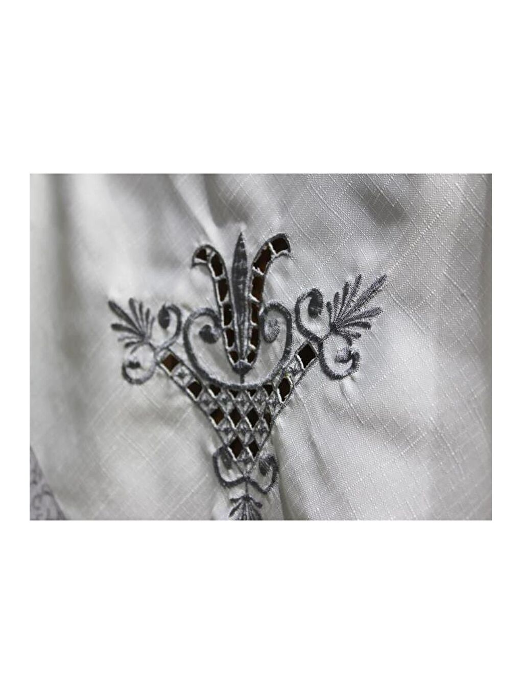 Karışık Lale Nakışlı Fiskos Krem Gri 100x100 Cm-6