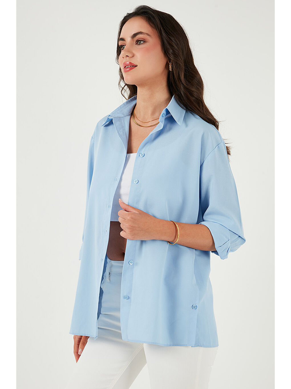 Mavi Pamuklu Regular Fit İliklenebilen Yırtmaç Detaylı Kadın Gömlek 6772920-4