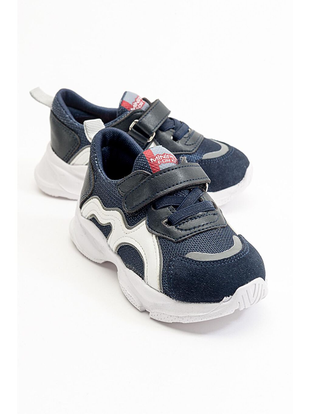 Erkek Çocuk Lacivert Hakiki Deri Hafif Spor Ayakkabı