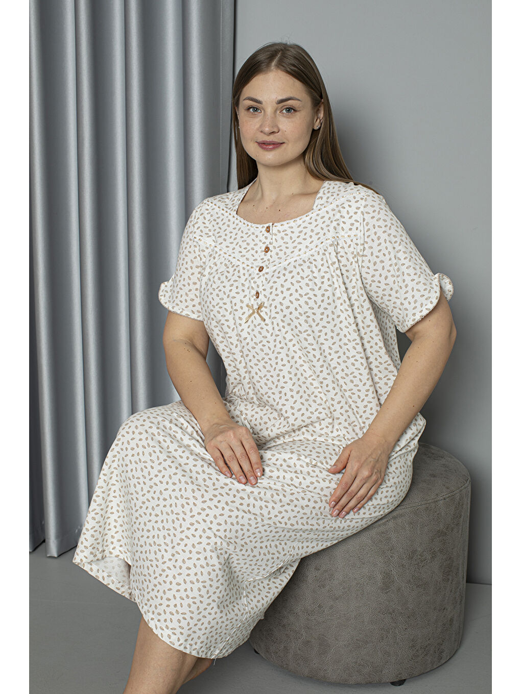 Kahverengi %100 Pamuklu Penye Kısa Kollu Büyük Beden Anne Geceliği 133-3