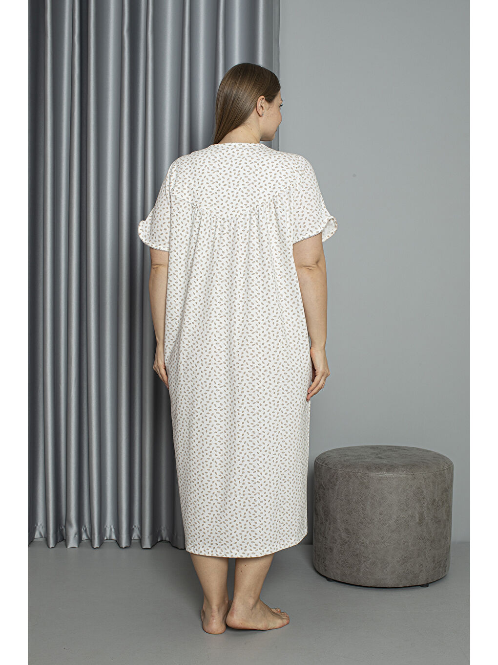 Kahverengi %100 Pamuklu Penye Kısa Kollu Büyük Beden Anne Geceliği 133-4