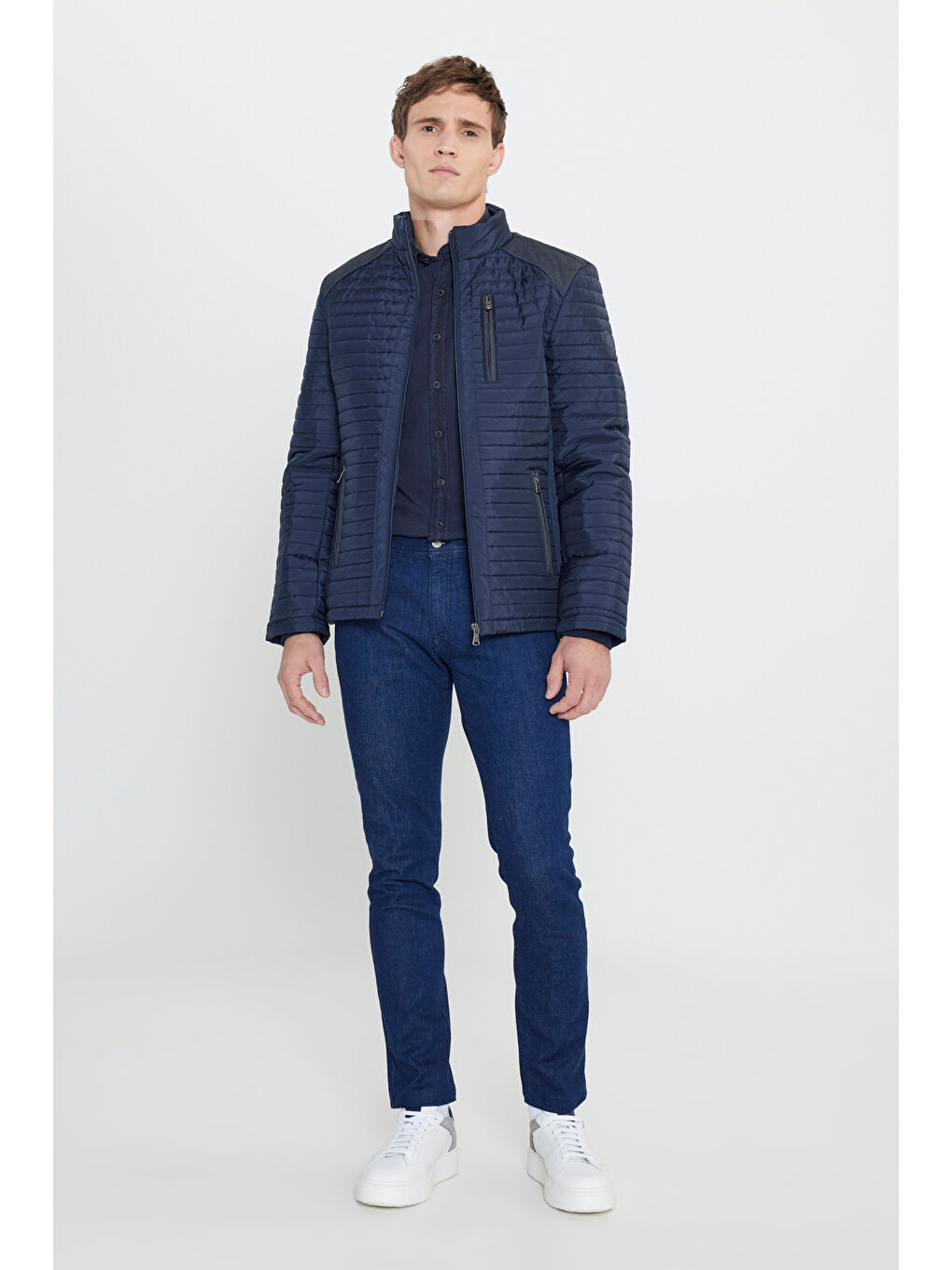 Erkek Lacivert Standart Fit Normal Kesim Dik Yaka Desenli Mont-1