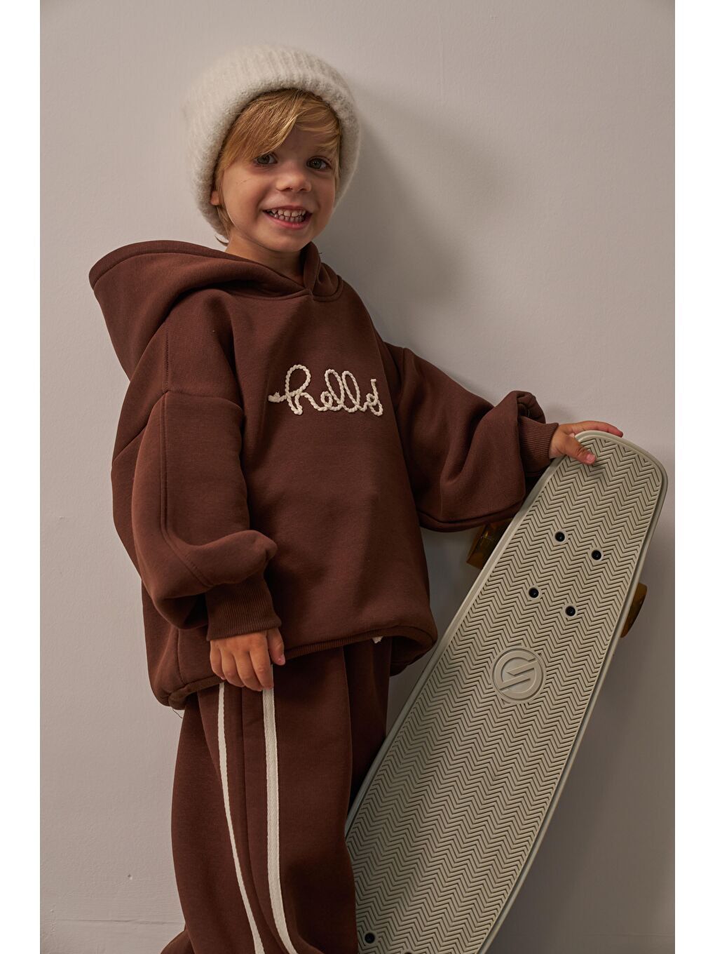 Kahverengi Hello Nakışlı Alt Üst Takım-1