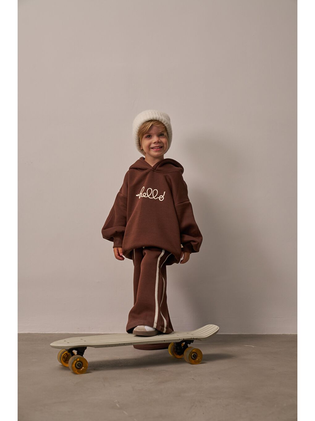 Kahverengi Hello Nakışlı Alt Üst Takım-2