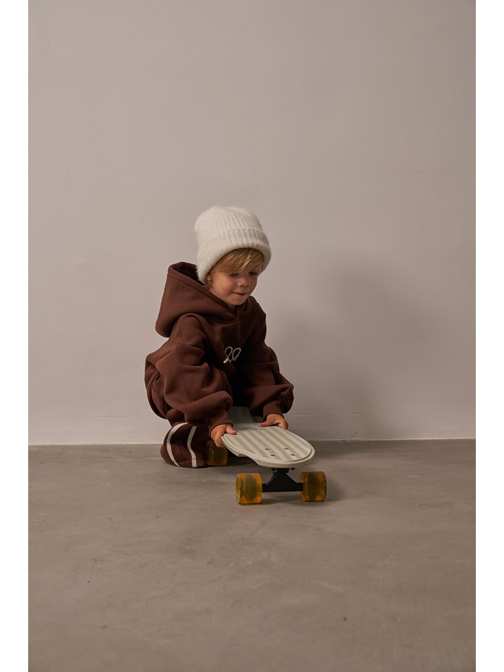 Kahverengi Hello Nakışlı Alt Üst Takım-4