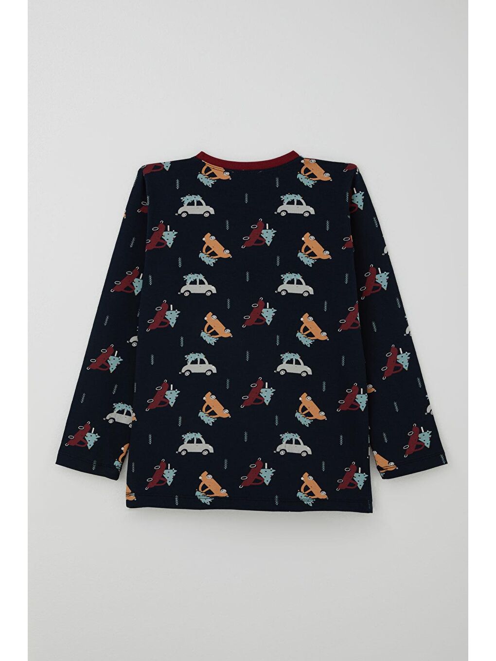Erkek Çocuk Pijama Takımı Yılbaşı Temalı Çam Ağaçlı Araba Desenli Lacivert (4-8 Yaş)-3