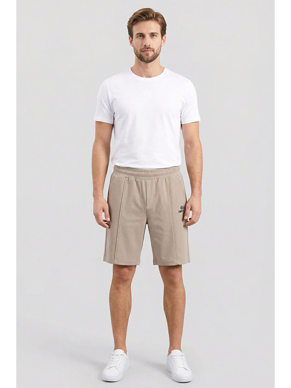 Bej Oversize Fit Basic Ön Dikiş Detaylı Erkek Şort - 81283-1
