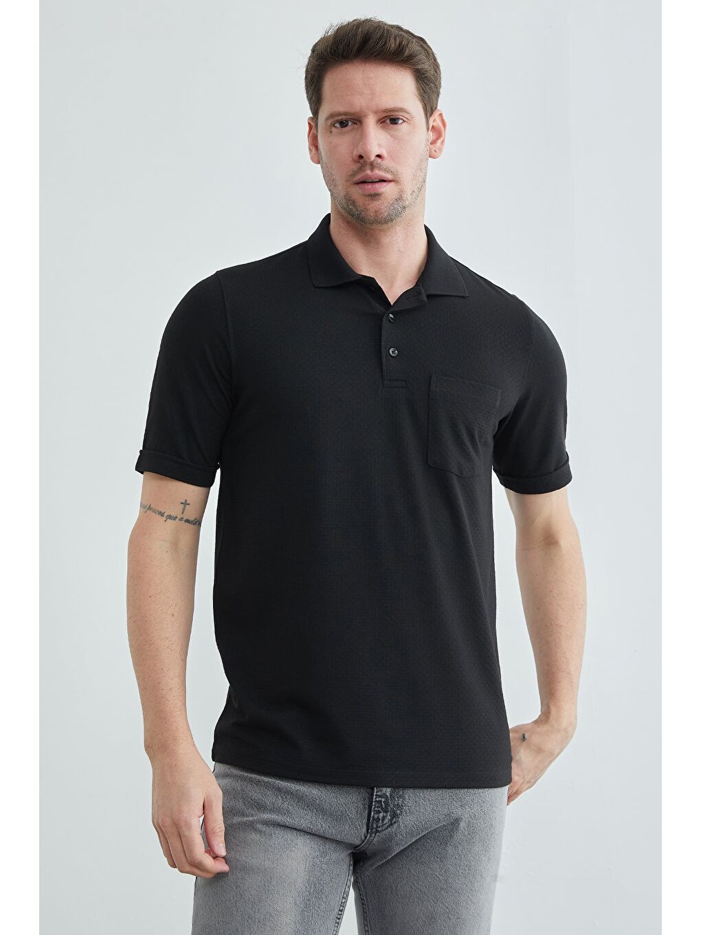 Siyah Düz Tek Cepli Polo Yaka Erkek Tişört-1