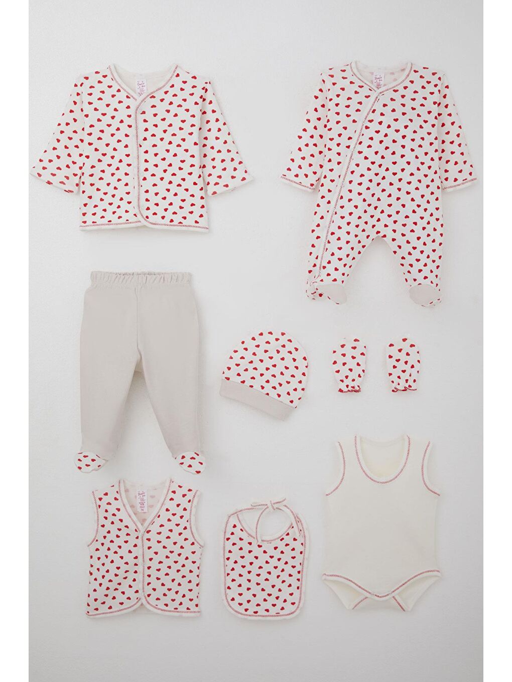 Kız Bebek Hastane Çıkışı 8 Li Minik Kalplerin Şıklığı Beyaz (0-3 Ay)