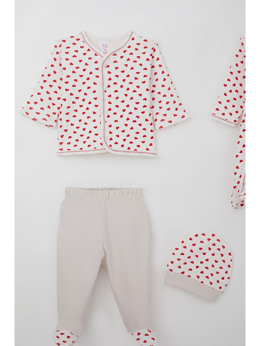 Kız Bebek Hastane Çıkışı 8 Li Minik Kalplerin Şıklığı Beyaz (0-3 Ay)-2