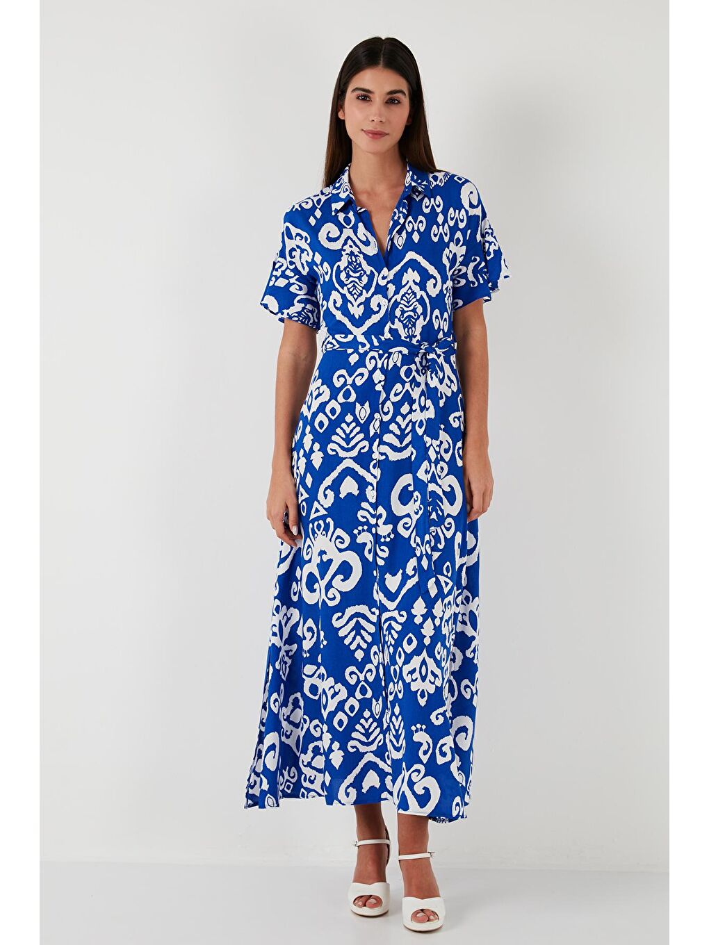 Mavi Desenli Yırtmaçlı Gömlek Yaka Maxi Elbise 611El502-4
