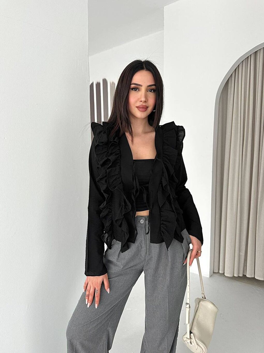 Fırfırlı Bağcıklı Bluz Siyah-2