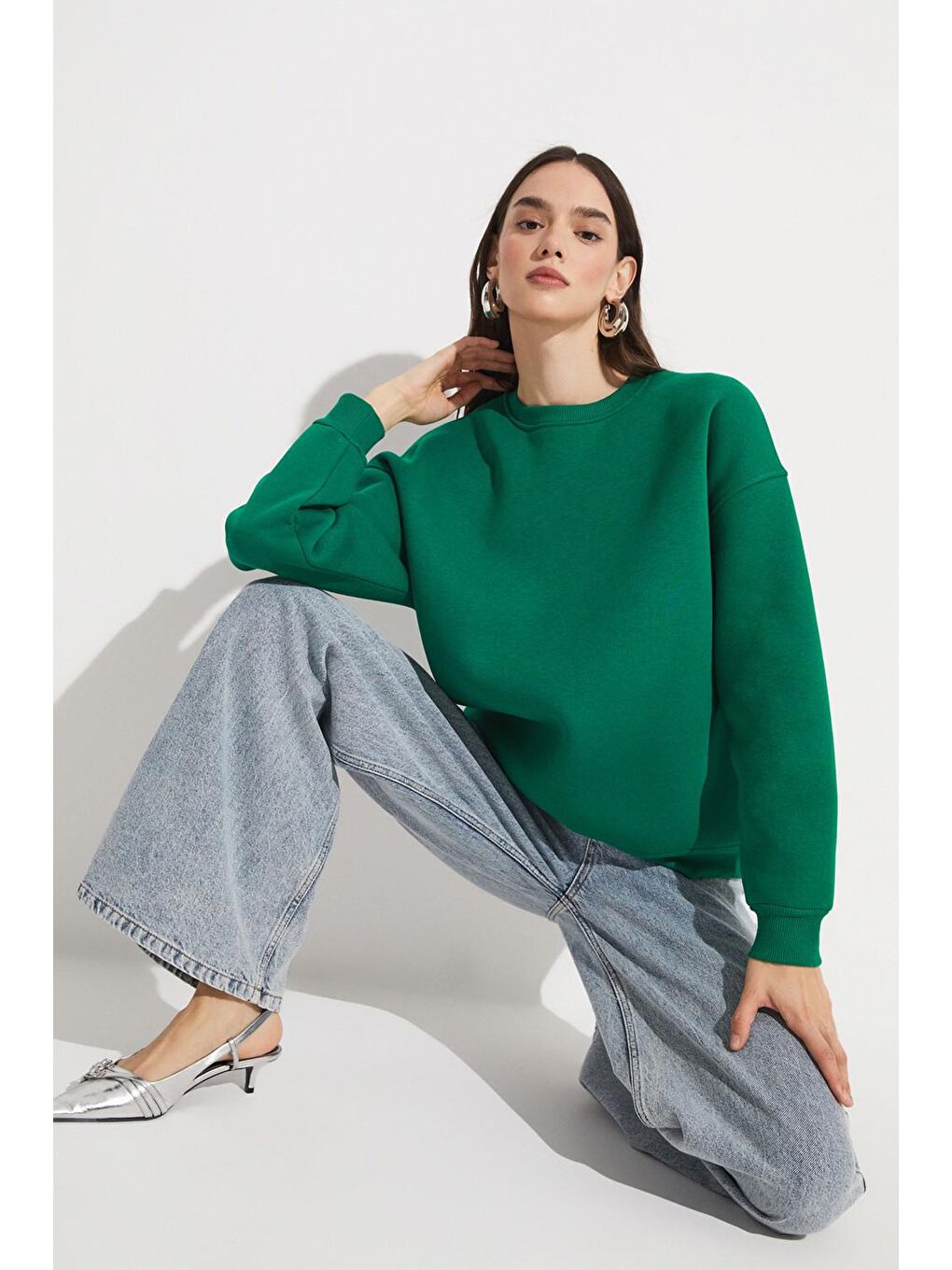 June Yeşil Bisiklet Yaka Basic Sweatshirt