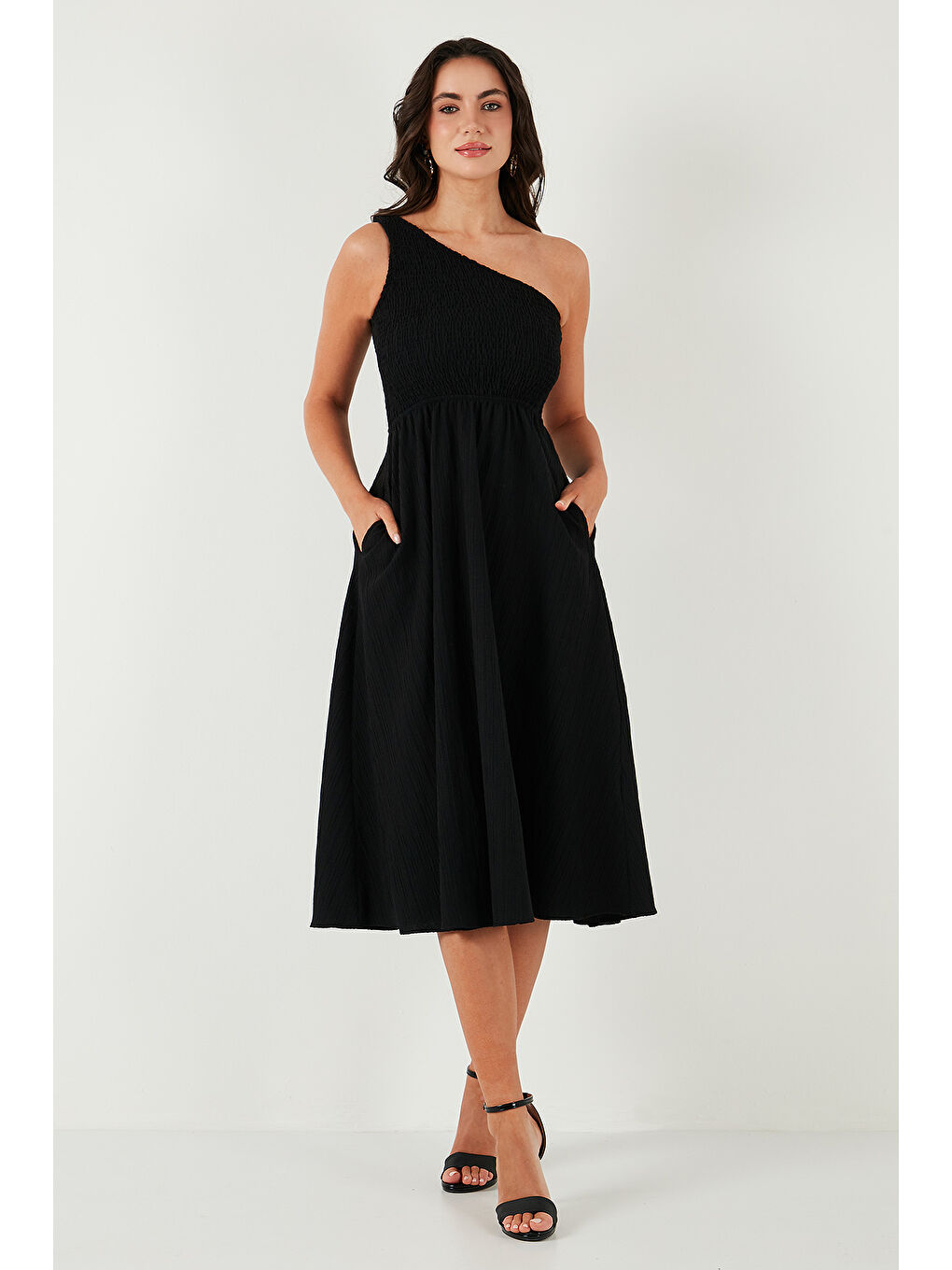 Siyah Regular Fit Tek Omuz Belden Açılan Gipeli Midi Boy Kadın Elbise 67810248-4