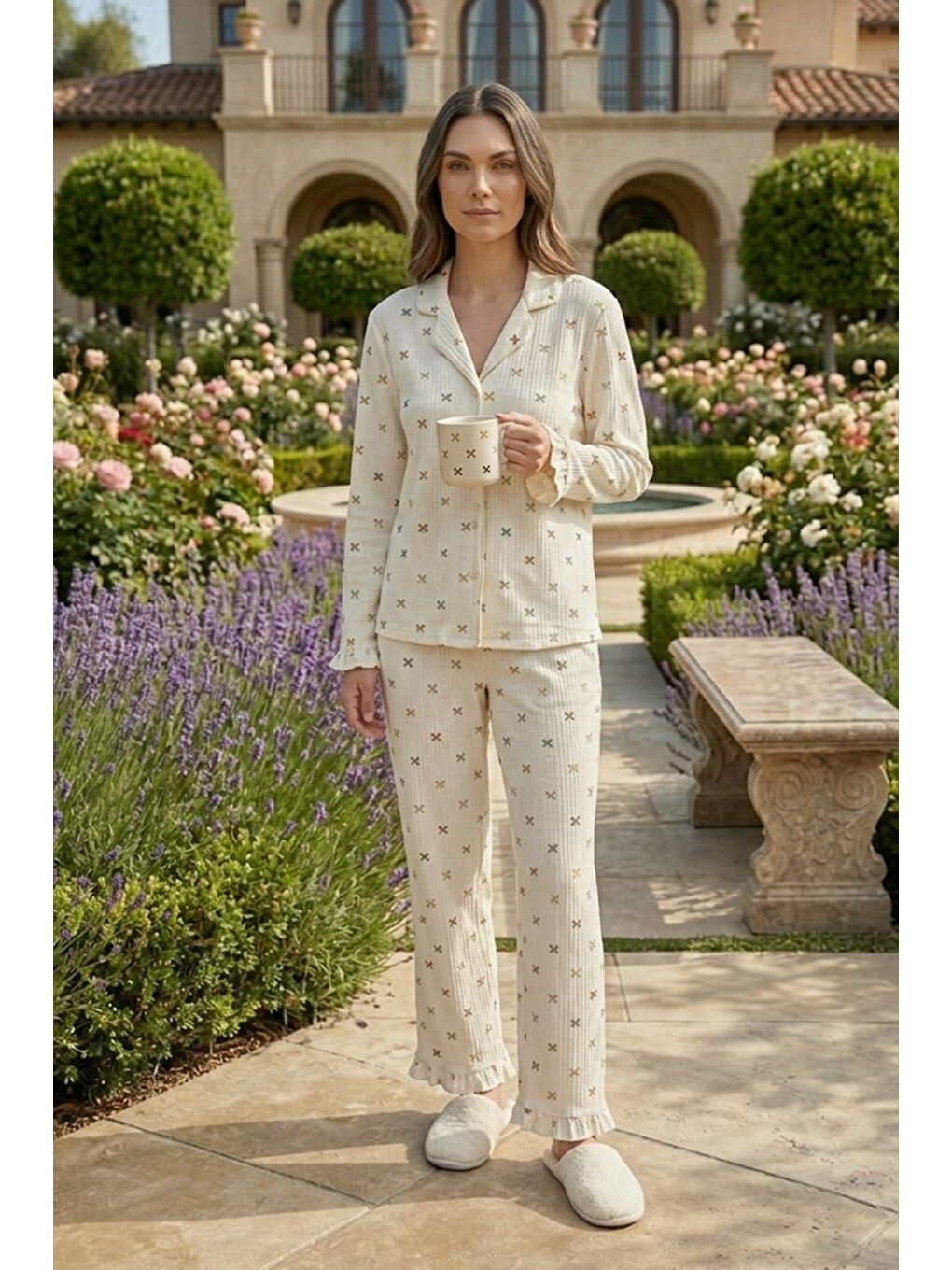 Bej Bürümcük Dokulu Düğmeli Pijama Takım Kırmızı Fiyonk-1