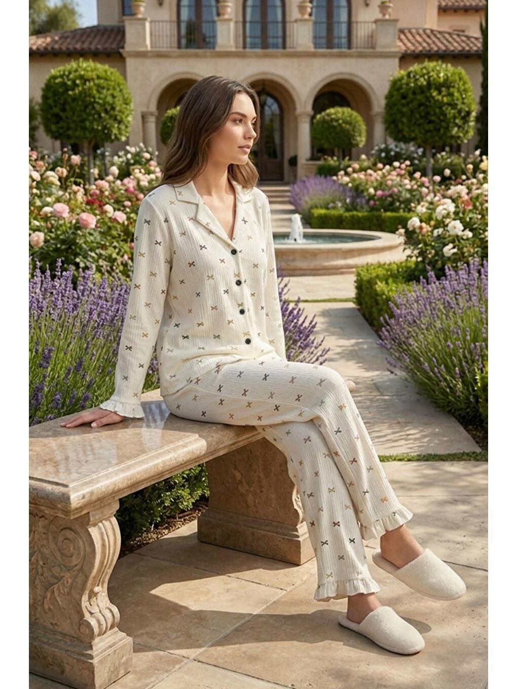 Bej Bürümcük Dokulu Düğmeli Pijama Takım Kırmızı Fiyonk-2