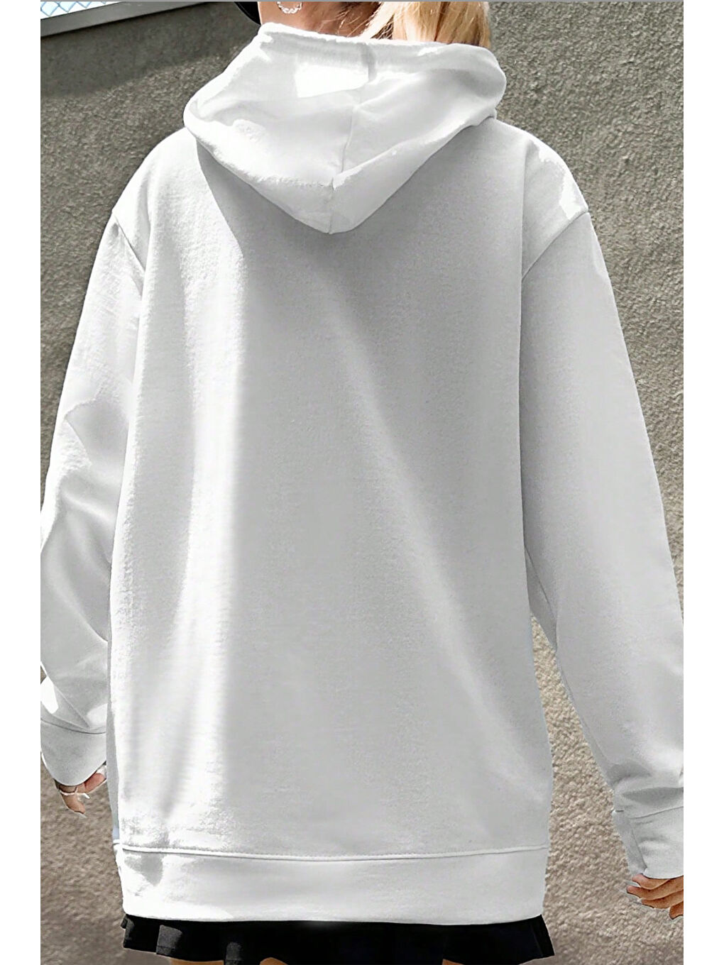 Beyaz Unisex Oversize Balance Baskılı Sweatshirt-3