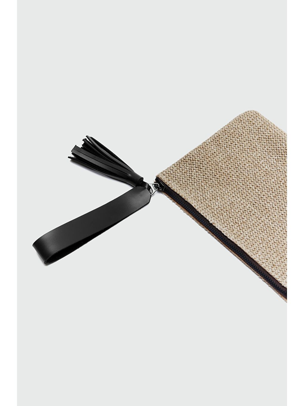 Juno Püskül Detaylı Hasır Clutch Çanta Siyah-3