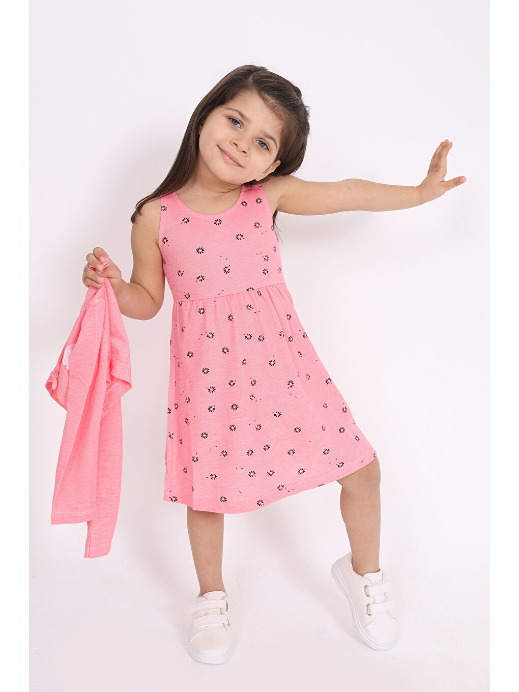 Pembe Kız Çocuk Göğsü Çiçek Detaylı Elbise-5