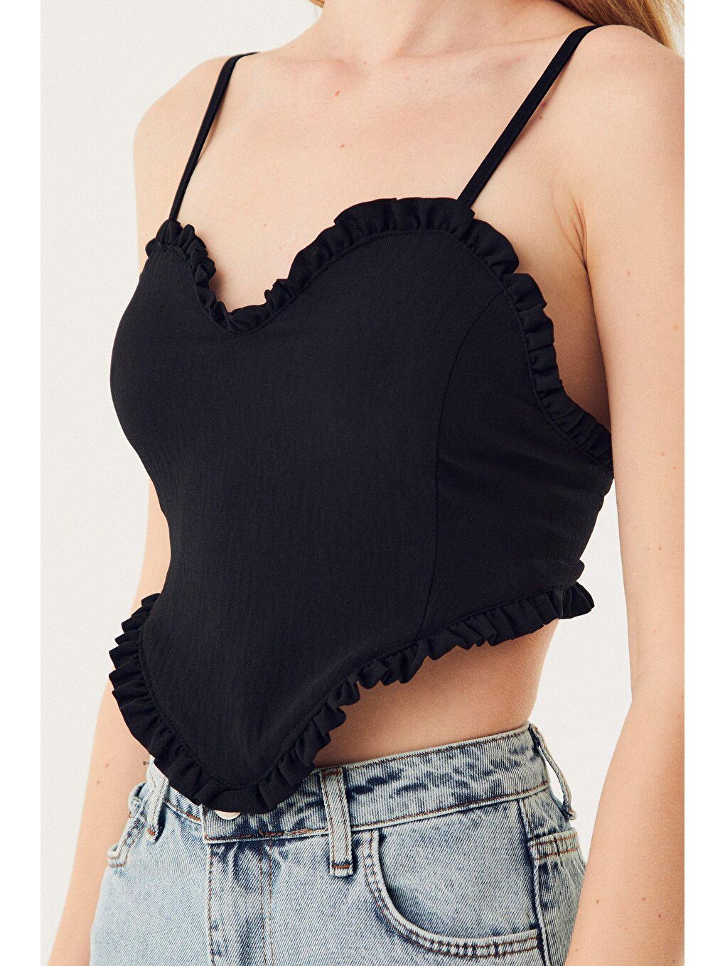 Siyah Askılı Fırfır Detaylı Crop Büstiyer-4