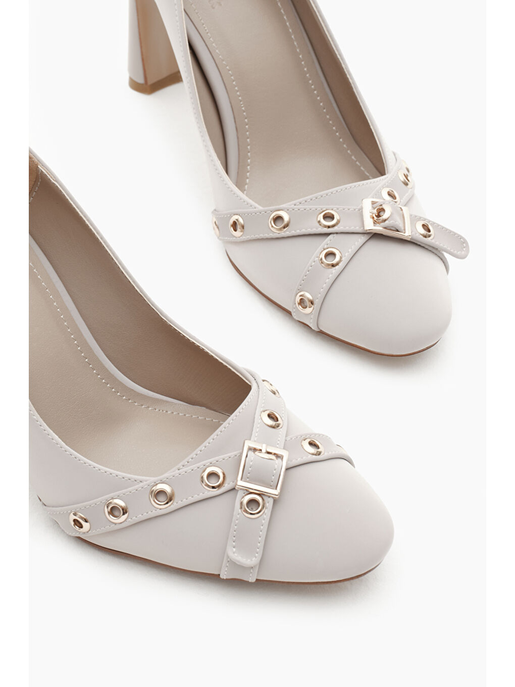 Bej Kadın Taş Neolit Taban Önü Şerit Tokalı Yüksek Topuklu Ayakkabı-2