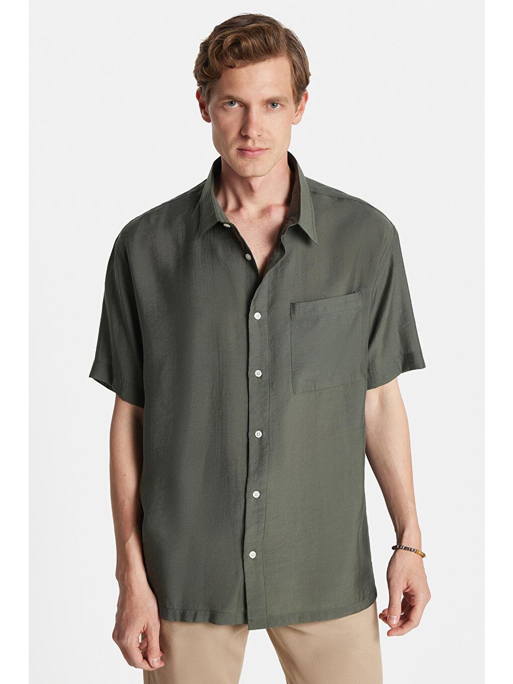 Erkek Relax Fit Rahat Kullanım Modal Kumaş Tek Cepli Kısa Kollu Haki Gömlek-3