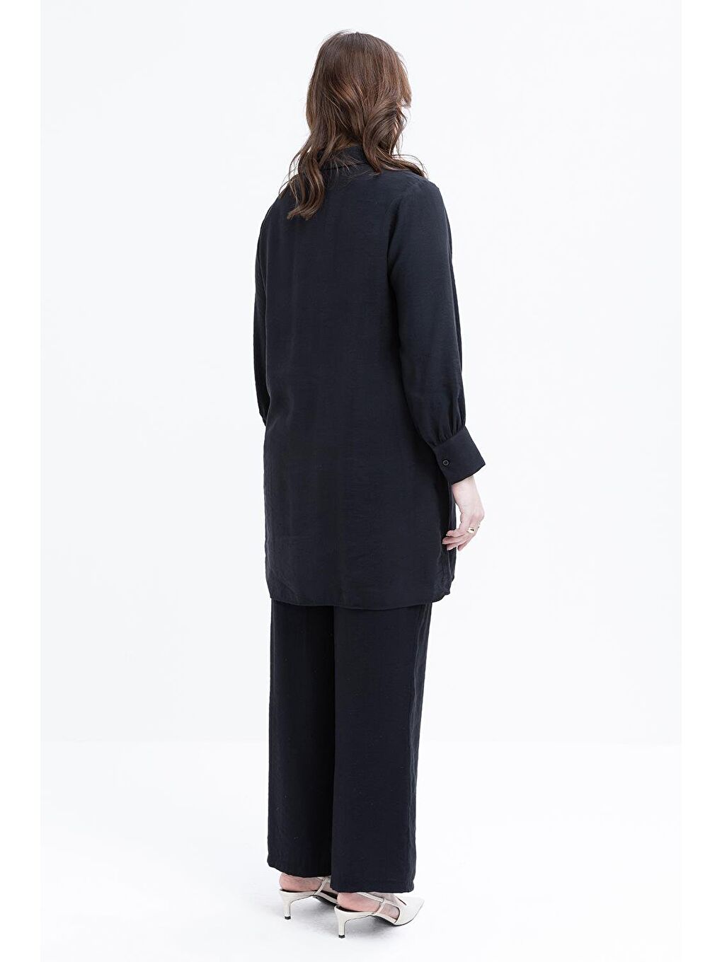 Siyah-Yırtmaç Detaylı Büyük Beden Modal Pantolonlu Takım-2