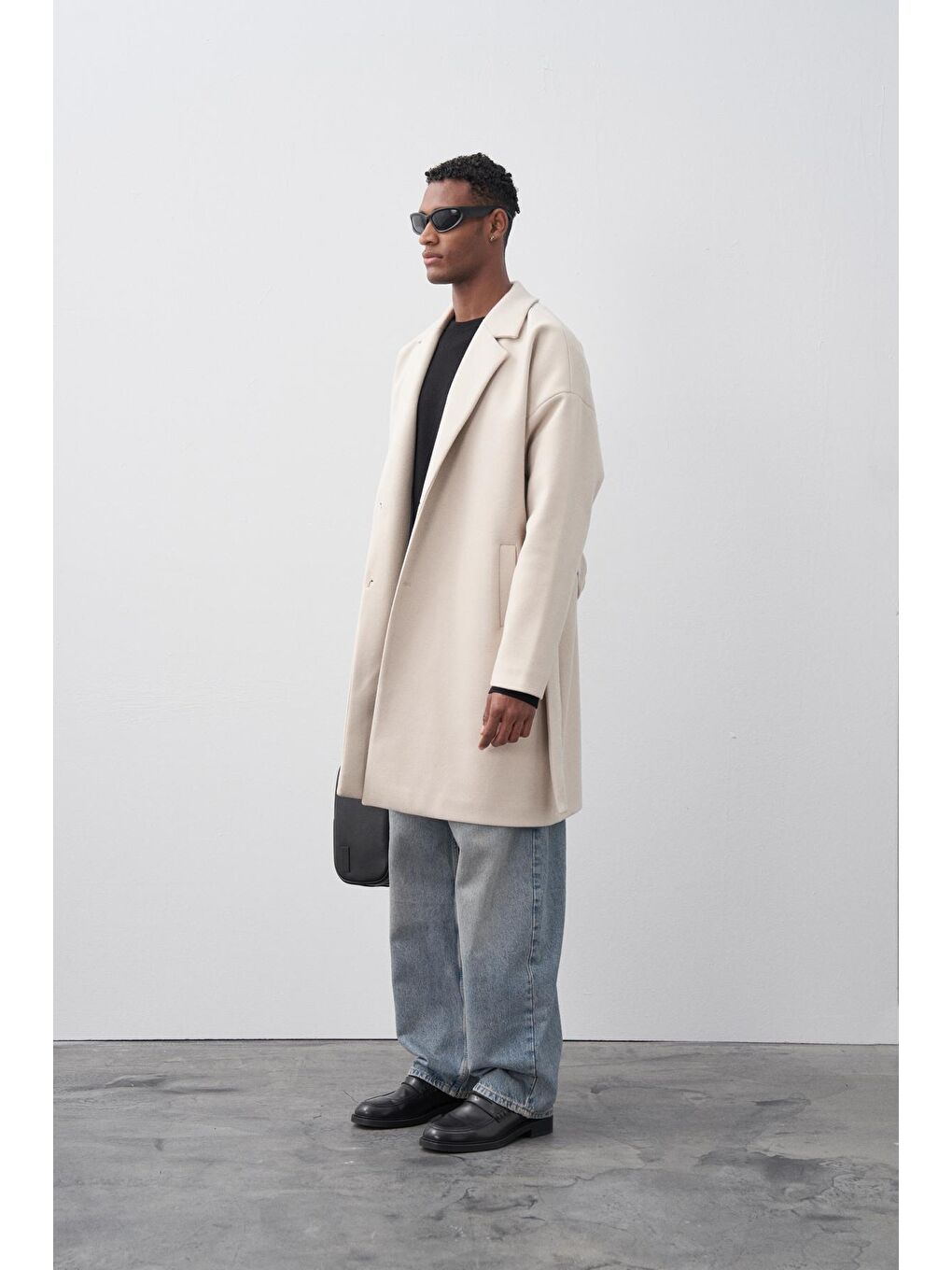 Bej Taş Kemerli Oversize Kaşe Kaban-1