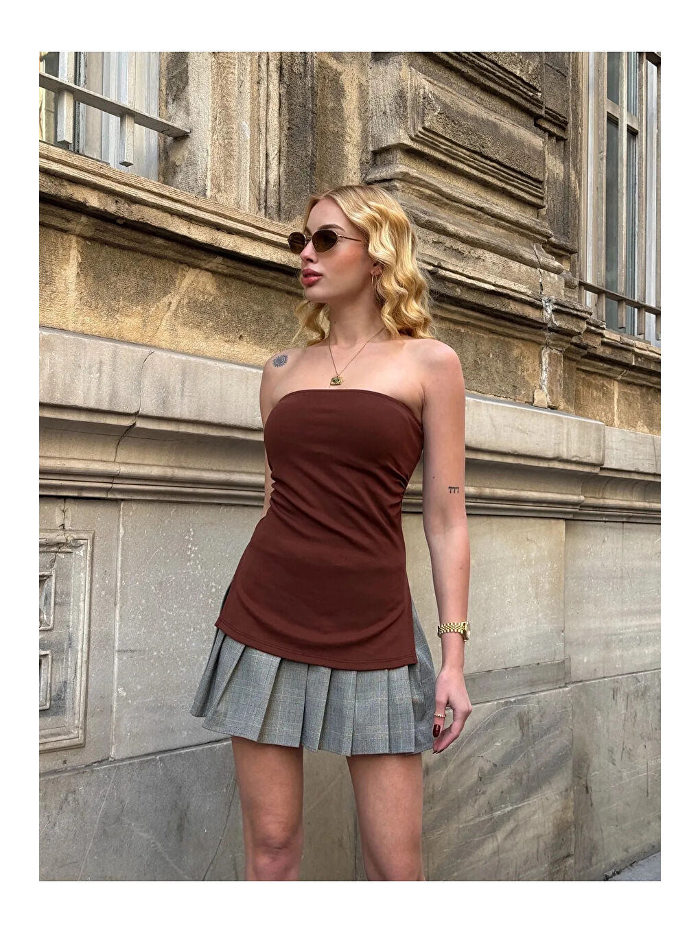 Kadın Kahverengi Yanı Büzgülü Çift Yırtmaçlı Straplez Bluz HZL24S-ZK13091