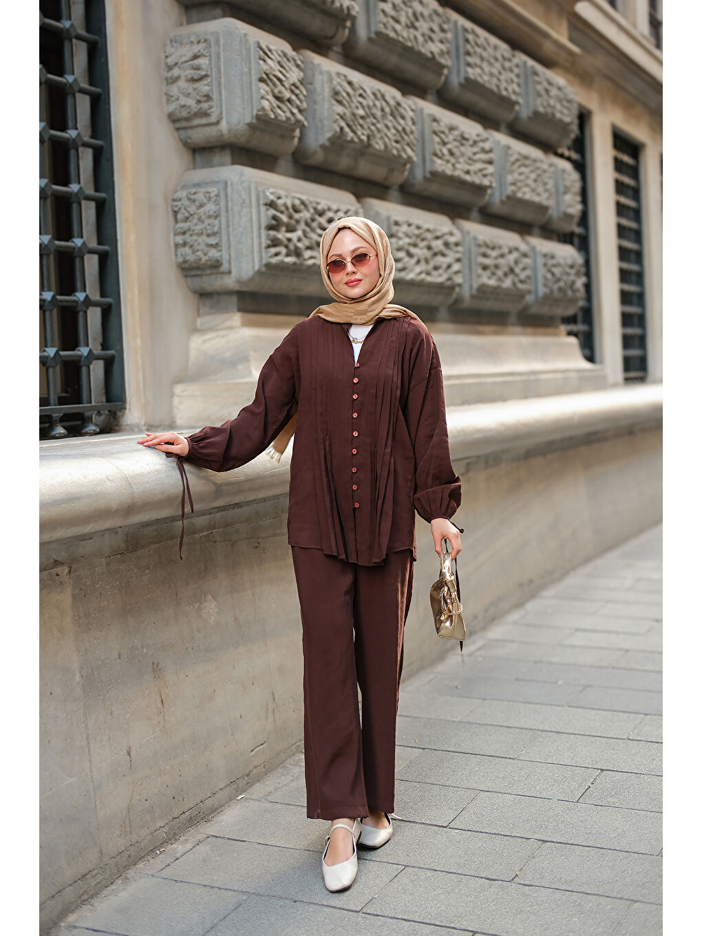 Kadın Süs Dikişli Büzgülü Takım Kahverengi