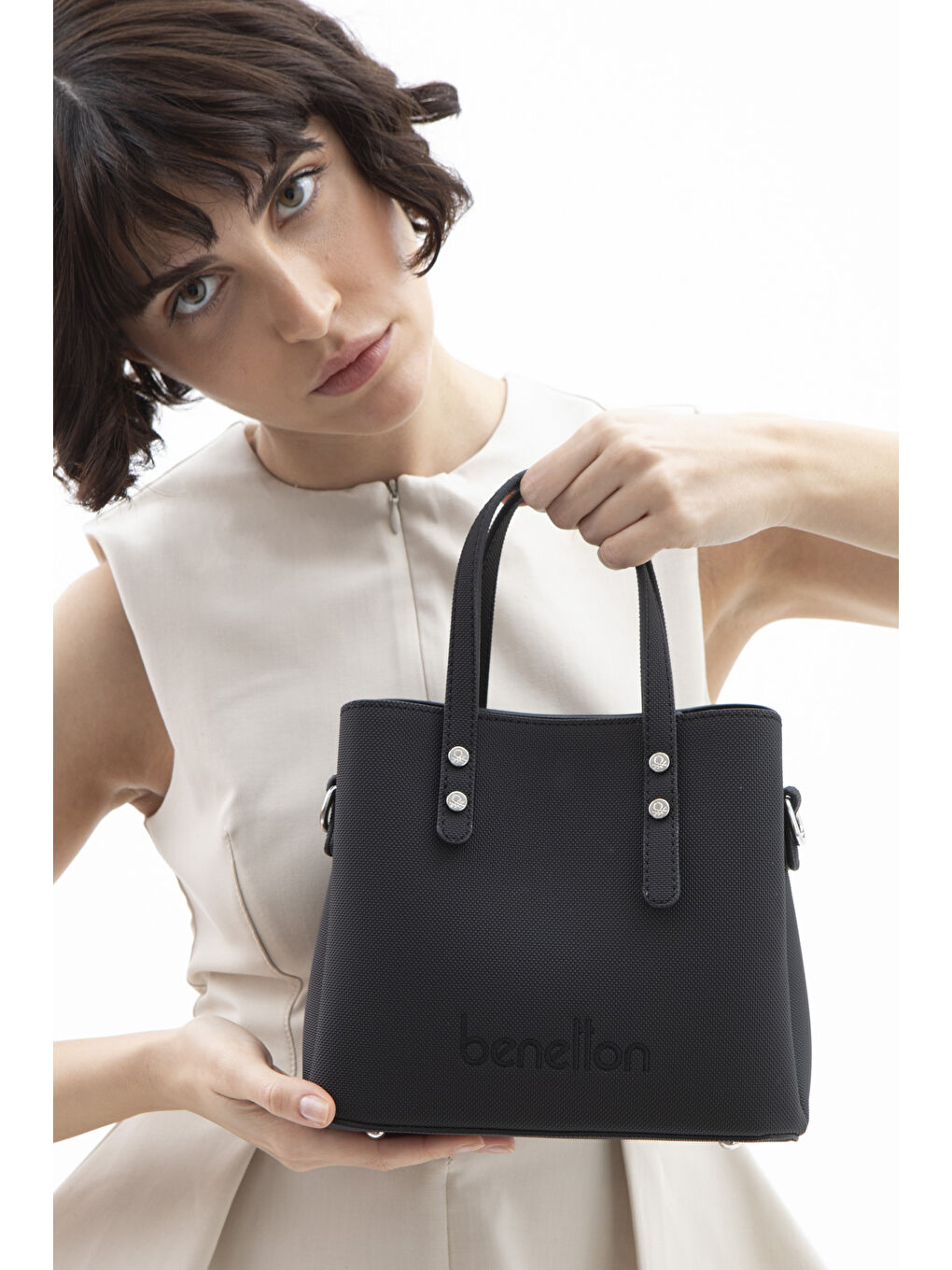 Siyah Kadin Kol Çantasi Si̇yah BNT1589