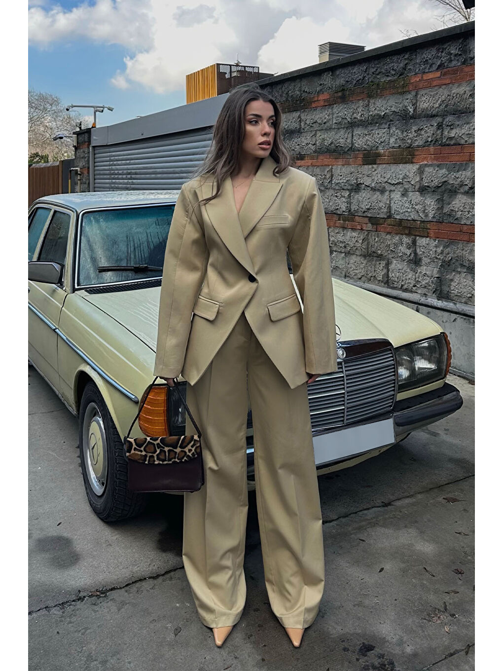 Bej Kruvaze Yaka Klasik Takım 5KXK8-49073-25-2