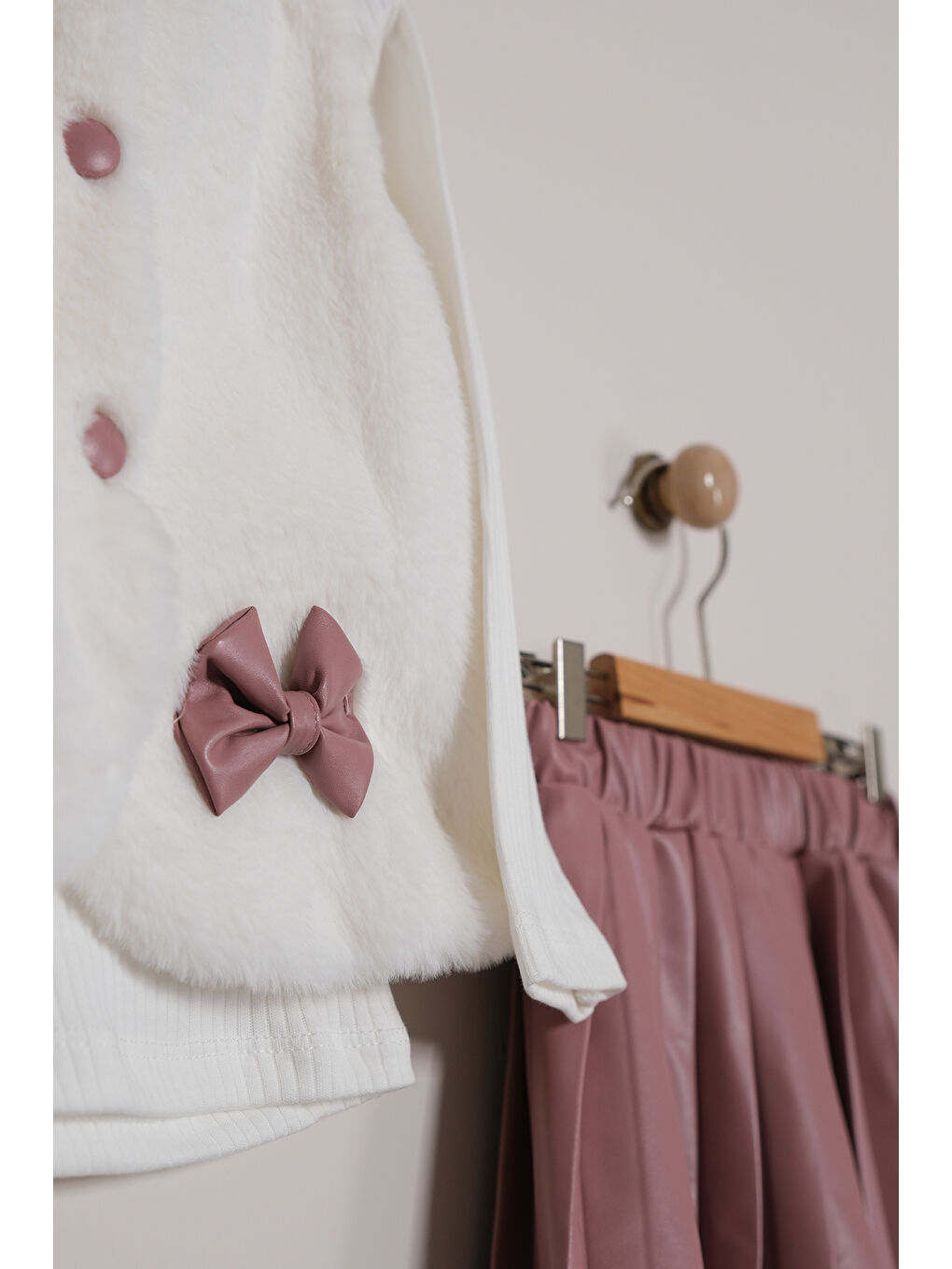 Pembe Kız Çocuk Badili Pelüş Yelekli Deri Etekli Takım TKM 9090-7