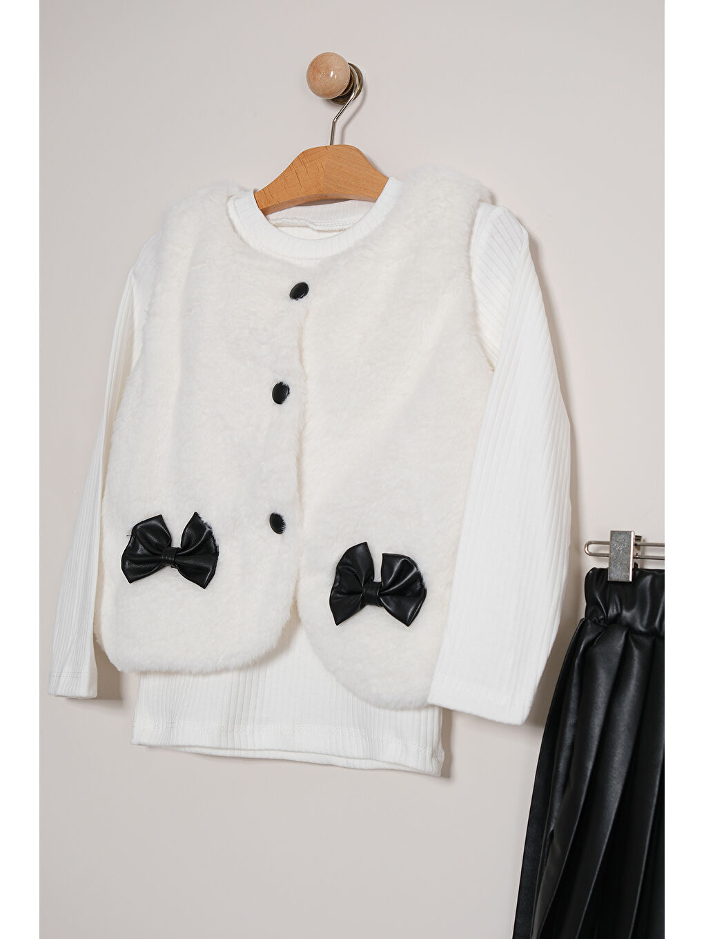 Siyah Kız Çocuk Badili Pelüş Yelekli Deri Etekli Takım TKM 9090-2