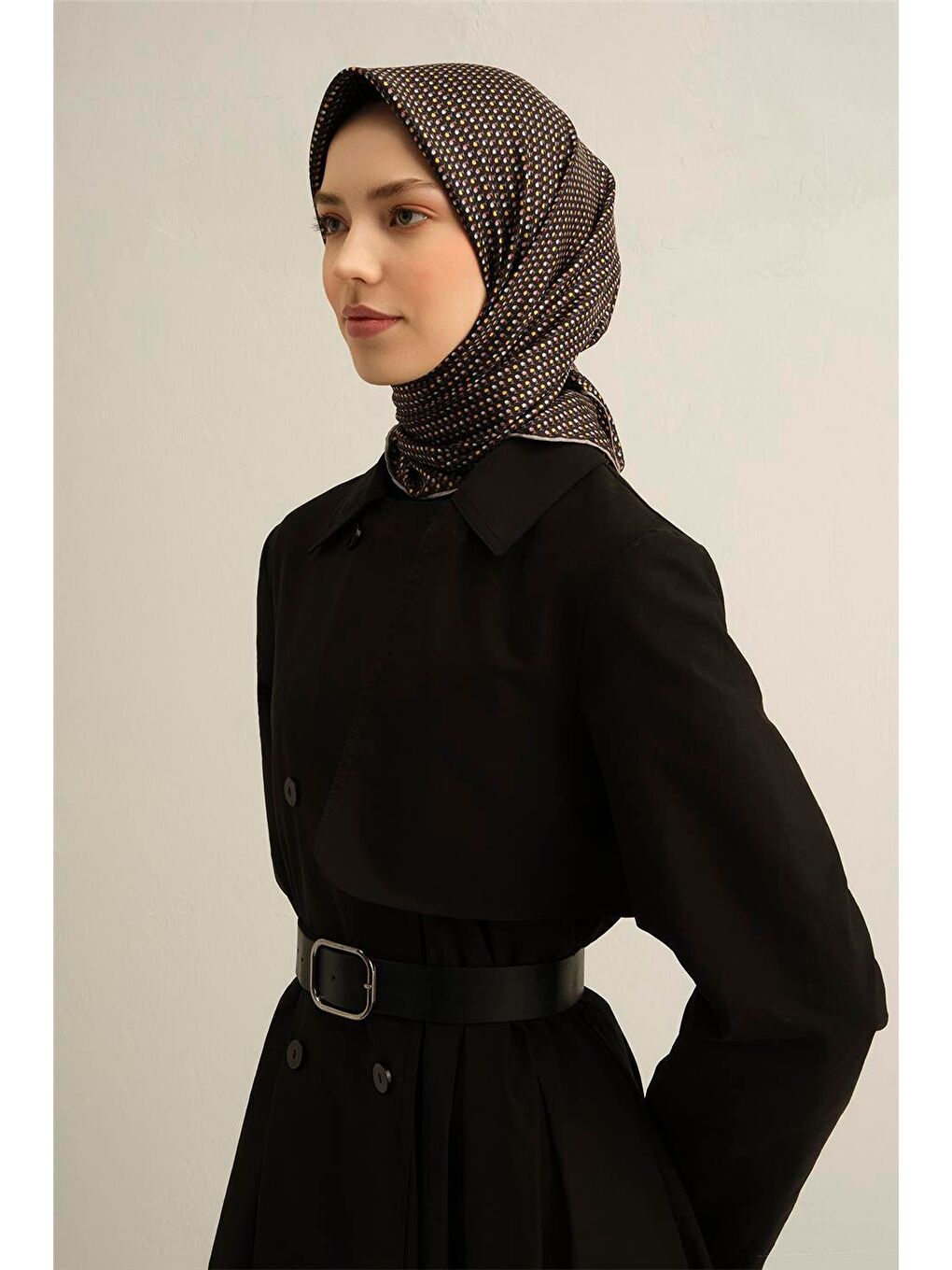 Kahverengi Geometrik Desenli Saf İpek Sura Eşarp 9307 04-1