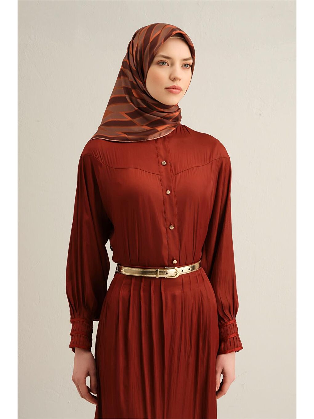 Kahverengi Geometrik Desenli Saf İpek Twill Eşarp 9325 24