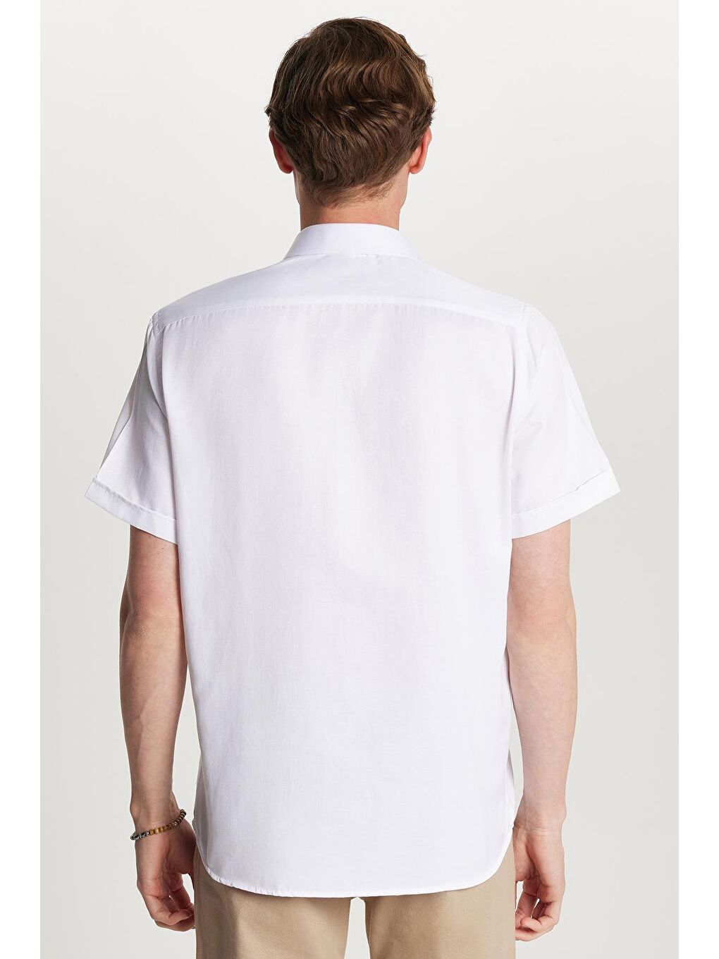 Erkek Regular Fit Klasik Kesim Kısa Kollu Pamuklu Tek Cepli Armürlü Beyaz Gömlek-4