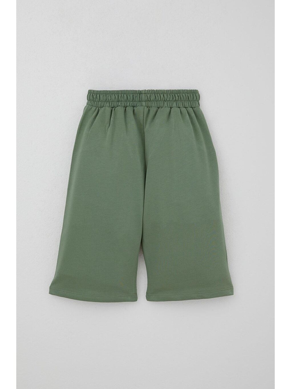 Ekru Erkek Çocuk Şortlu Takım Sıfır Kollu Yarış Pistinin Kahramanı Araba Baskılı Krem (5-10 Yaş)-4